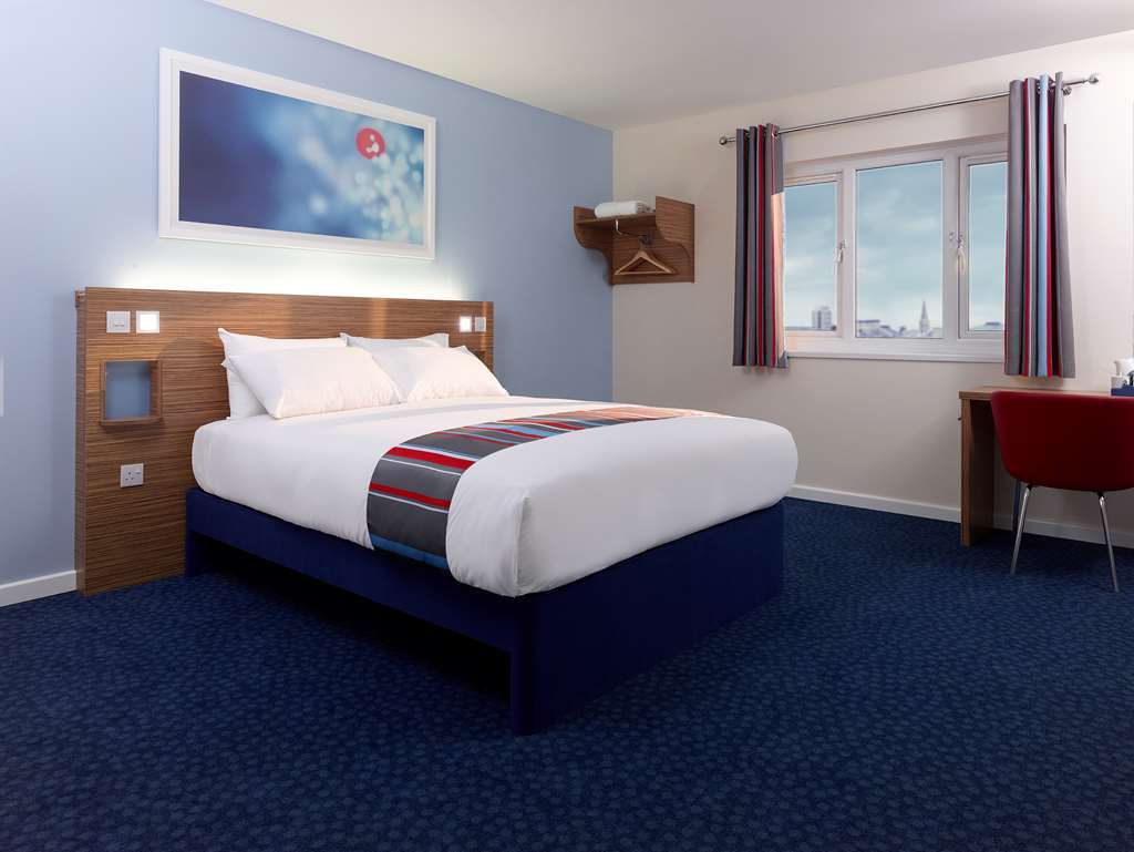 Travelodge Dundee Central Hotel Szoba fotó