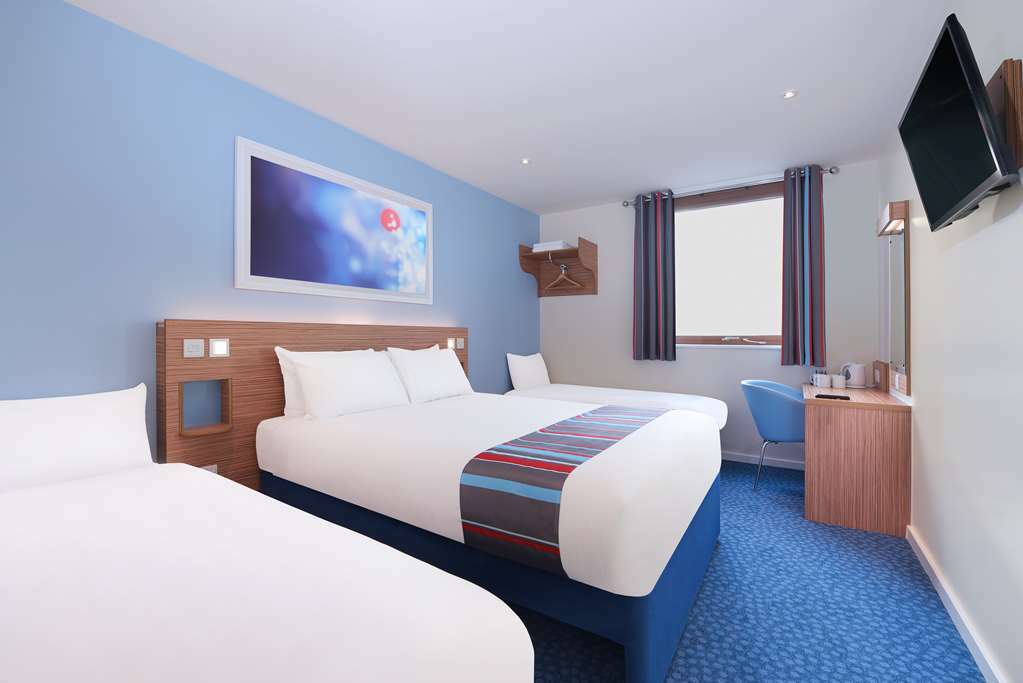 Travelodge Dundee Central Hotel Szoba fotó